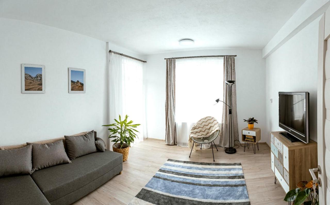 Solomon Apartments Ap 2 Sangeorgiu de Mures Luaran gambar